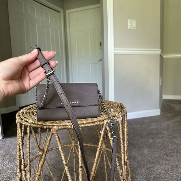 Michael Kors DANIELA Cinder 'Brown' SAFFIANO LEATHER CROSSBODY BAG 6 Card slots - Picture 10 of 11